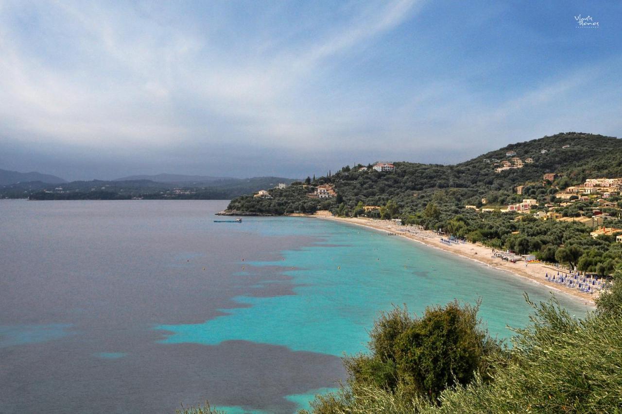 Villa Aeolos บาร์บาตี ภายนอก รูปภาพ